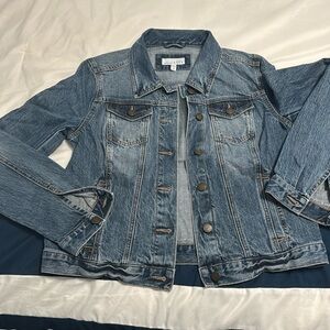 Loft Jean Jacket with pockets. Sz Small